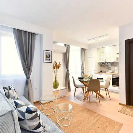 Апартаменты Lyana's One Bedroom Банско
